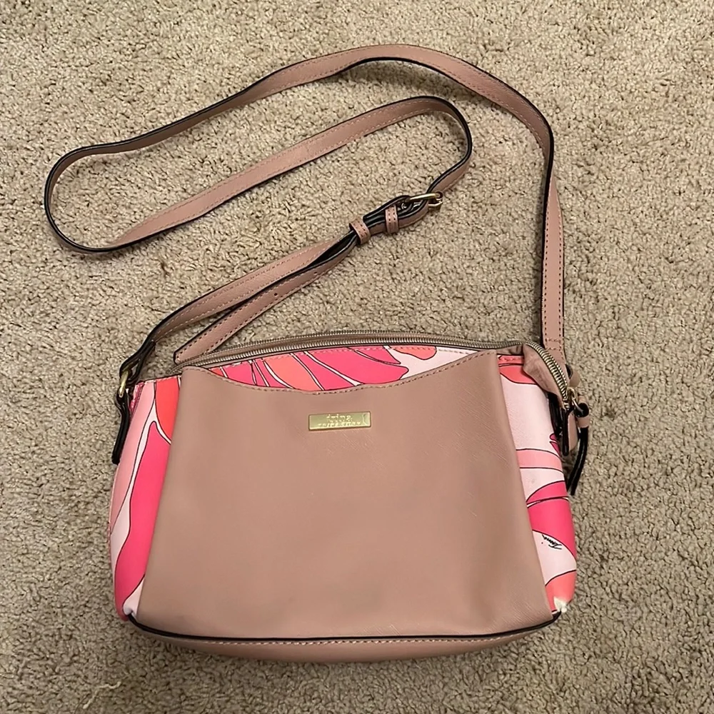 Trina Turk In Desert Rose Crossbody Bag - Picture 1 of 4